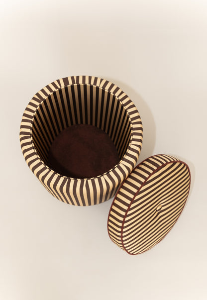 Pouf Listrado Champanhe & Cacau