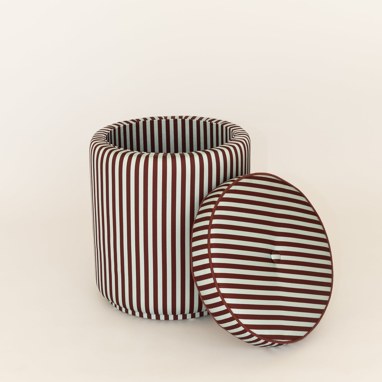 Pouf Listrado Gelo & Café