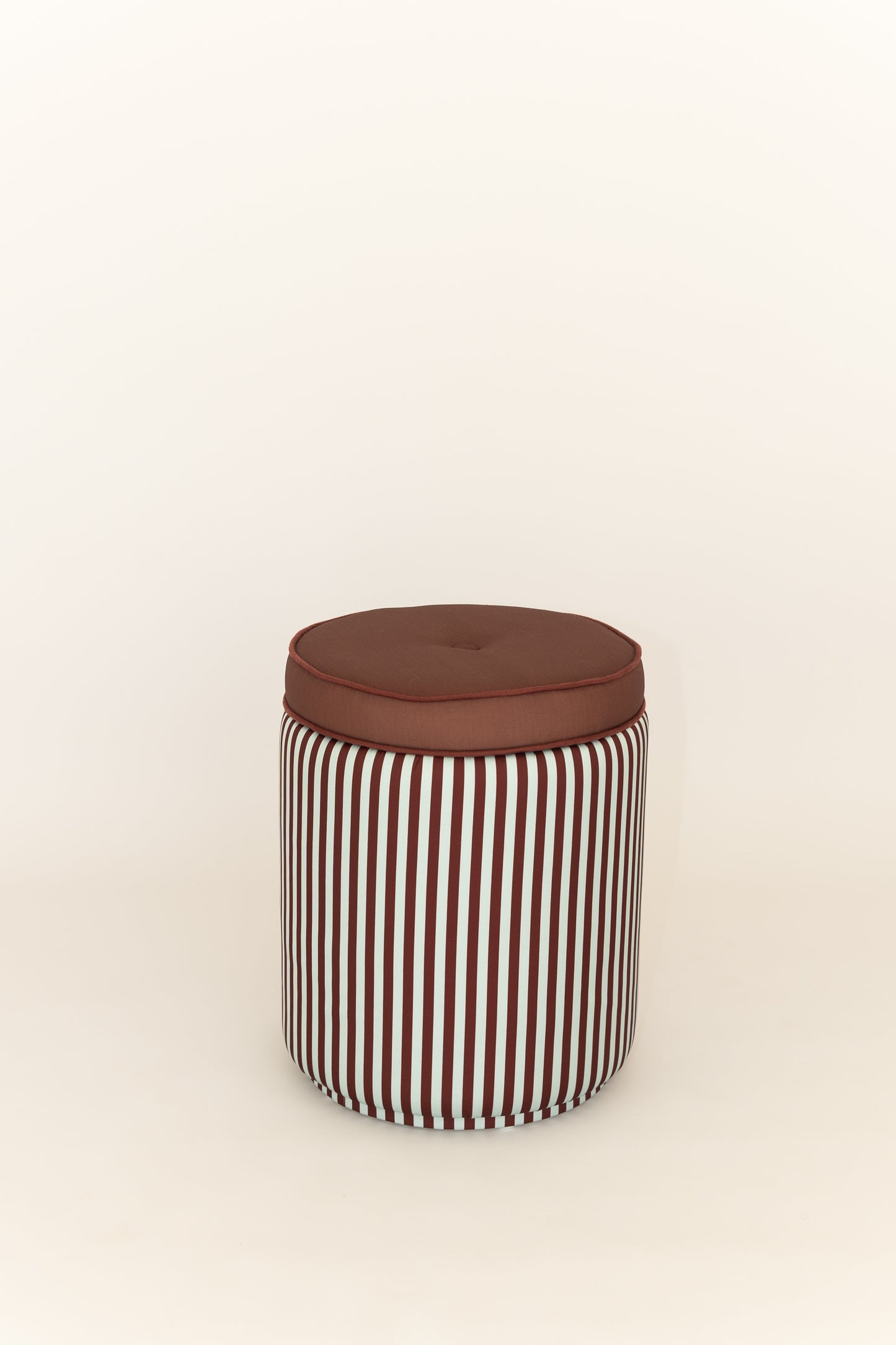 Pouf Listrado Gelo & Café