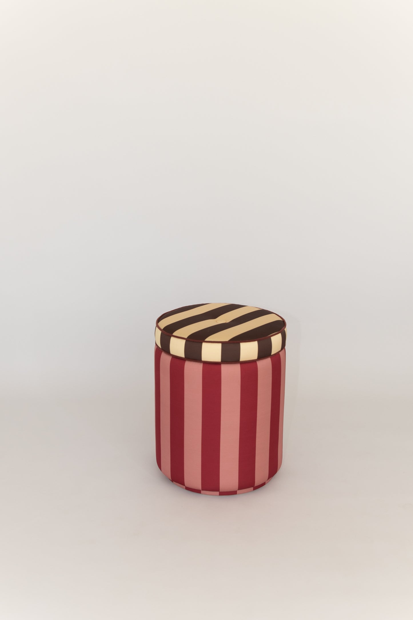 Pouf Listrado Rosa Vintage & Vinho Tinto